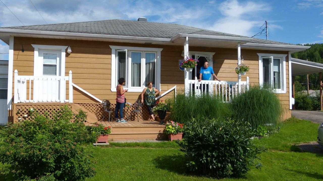 Gite Marie-Claire Petit-Saguenay Экстерьер фото